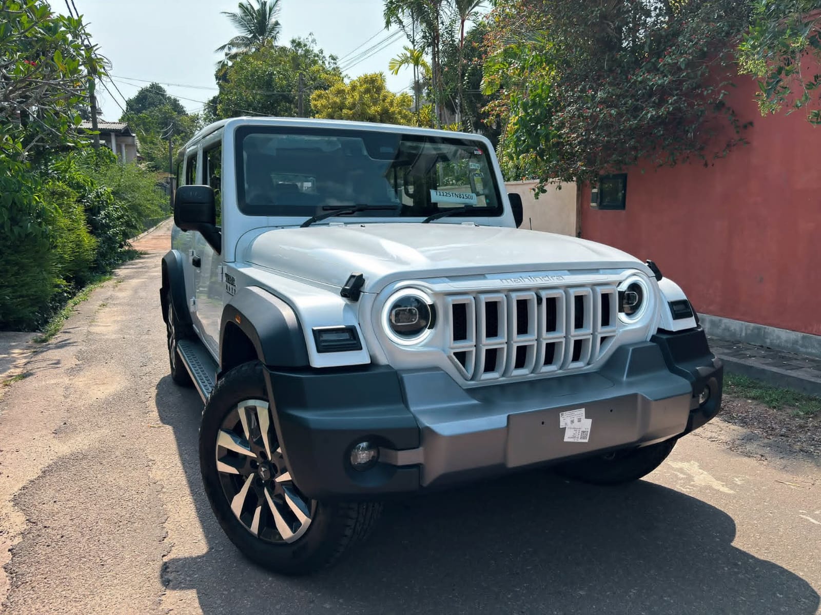 MAHINDRA THAR ROXX AX7L P AT RWD
